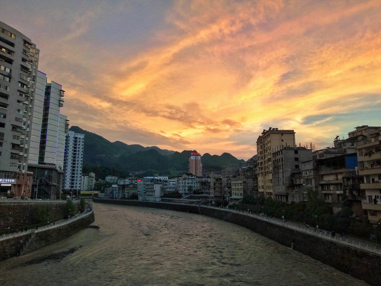 湖北省鹤峰县天气预报更新通知